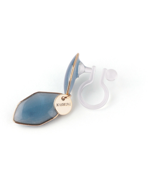 ANEMONE（アネモネ）の「ダブルヘキサゴンのつやつやミニイヤリング（イヤリング・レディース・ベージュ/ブラウン/ブルー/グリーン/ライトピンク・FREE）」の10枚目の写真