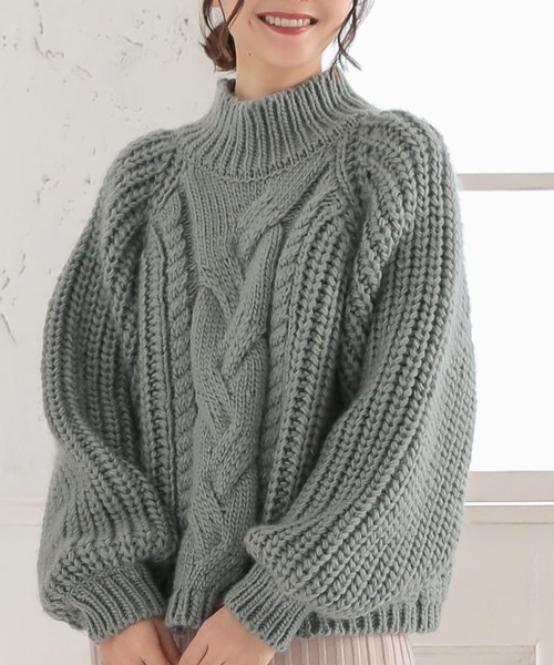 KOBE LETTUCE(コウベレタス)の「手編み風ローゲージハイネックニット(ニット/セーター・レディース・アイボリー/ベージュ/モカ/グリーン・FREE)」の4枚目の写真