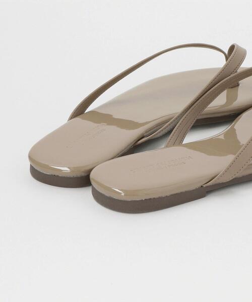 BEAUTY&YOUTH UNITED ARROWS(ビューティーアンドユースユナイテッドアローズ)の「BY フェイクレザー トングサンダル ◆(サンダル・レディース・ブラック/シルバー/ゴールド/ホワイト/その他1/ベージュ・38/36/37/35)」の13枚目の写真