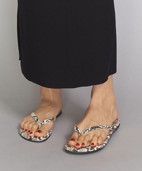 BEAUTY&YOUTH UNITED ARROWS(ビューティーアンドユースユナイテッドアローズ)の「BY フェイクレザー トングサンダル ◆(サンダル・レディース・ブラック/シルバー/ゴールド/ホワイト/その他1/ベージュ・38/36/37/35)」の8枚目の写真