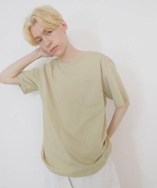 FRUIT OF THE LOOM(フルーツオブザルーム)の「7oz 天竺 ポケットTシャツ / ポケット / 半袖 / シンプル / カジュアル / 無地 / インナー / ユニセックス(Tシャツ/カットソー・メンズ・ホワイト/ベージュ/グレー/ネイビー/カーキ/ブラック・L/XL/S/XS/M)」の4枚目の写真