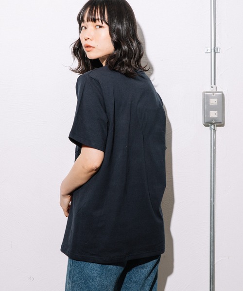 FRUIT OF THE LOOM(フルーツオブザルーム)の「7oz 天竺 ポケットTシャツ / ポケット / 半袖 / シンプル / カジュアル / 無地 / インナー / ユニセックス(Tシャツ/カットソー・メンズ・ホワイト/ベージュ/グレー/ネイビー/カーキ/ブラック・L/XL/S/XS/M)」の22枚目の写真