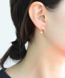 NOIR DE POUPEE（ノワールドプーペ）の「【WEB限定】K10 パール×トリリアント ピアス（ピアス（両耳用）・レディース）」