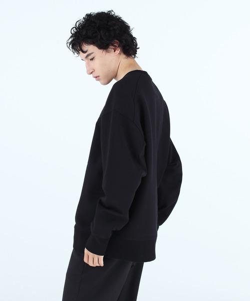 Y-3（ワイスリー）の「M CLASSIC CHEST LOGO CREW SWEATSHIRT