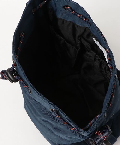 plain-me（プレインミー）の「plain-me ナイロン光沢巾着バッグ（ショルダーバッグ・メンズ・ネイビー・FREE）」の2枚目の写真