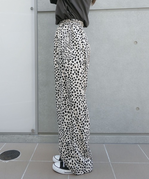 CORNERS（コーナーズ）の「ダルメシアン柄ワイドパンツ（その他パンツ・レディース・ホワイト/ベージュ・M/S）」の19枚目の写真
