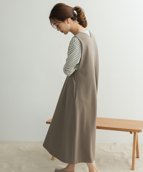 URBAN RESEARCH DOORS（アーバンリサーチドアーズ）の「ダブルクロスVネックジャンパースカート（ジャンパースカート・レディース・ブラック/グレー系その他・ONE）」の21枚目の写真