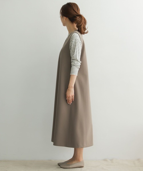 URBAN RESEARCH DOORS（アーバンリサーチドアーズ）の「ダブルクロスVネックジャンパースカート（ジャンパースカート・レディース・ブラック/グレー系その他・ONE）」の7枚目の写真