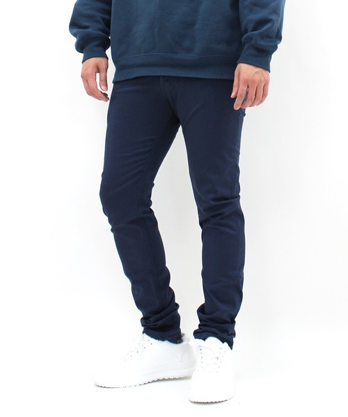 DIESEL(ディーゼル)の「チノパン スリム スキニーパンツ「R-TROXER-A」(チノパンツ・メンズ・ネイビー・30inch/36inch)」の1枚目の写真