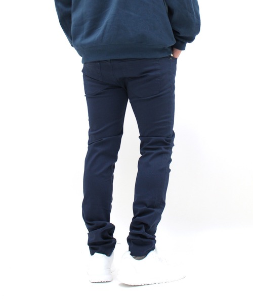 DIESEL(ディーゼル)の「チノパン スリム スキニーパンツ「R-TROXER-A」(チノパンツ・メンズ・ネイビー・30inch/36inch)」の6枚目の写真