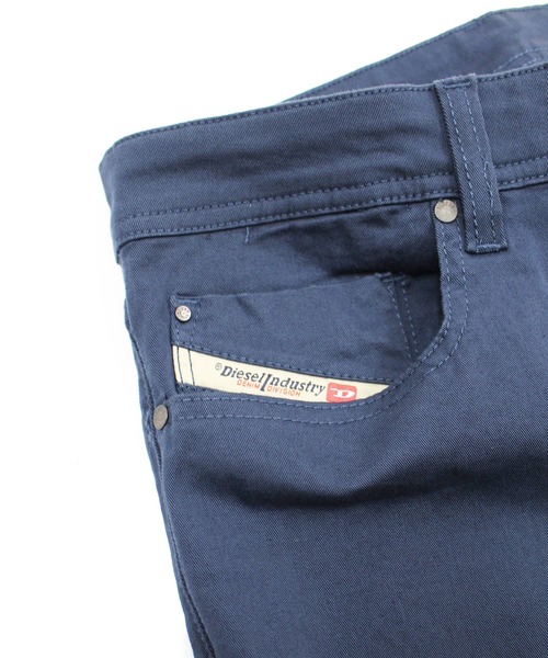 DIESEL(ディーゼル)の「チノパン スリム スキニーパンツ「R-TROXER-A」(チノパンツ・メンズ・ネイビー・30inch/36inch)」の7枚目の写真