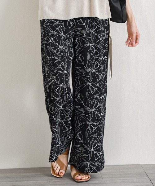 La-gemme(ラジェム)の「線画フラワー&マーブル柄パンツ(その他パンツ・レディース・ホワイト系その他/ブラック系その他/ブラック系その他2/ベージュ系その他2・M/L)」の7枚目の写真