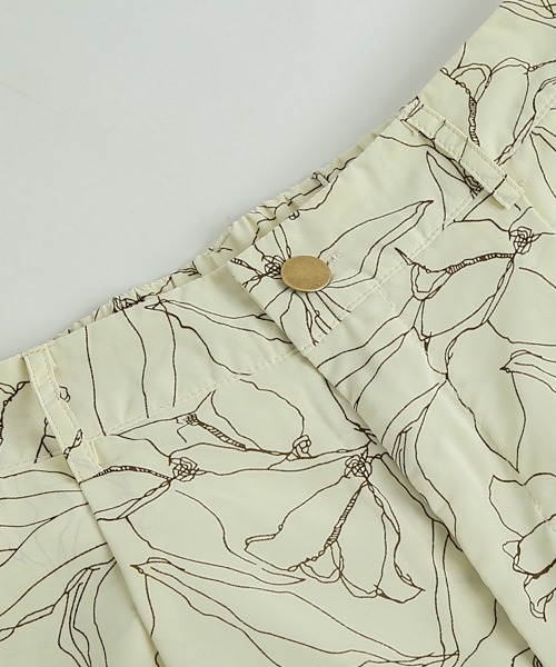 La-gemme(ラジェム)の「線画フラワー&マーブル柄パンツ(その他パンツ・レディース・ホワイト系その他/ブラック系その他/ブラック系その他2/ベージュ系その他2・M/L)」の6枚目の写真