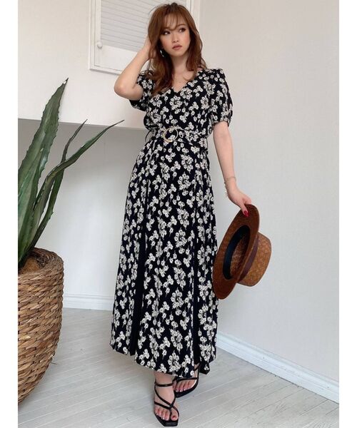 RESEXXY(リゼクシー)の「ボリュームスリーブ切替ワンピース(ワンピース・レディース・ブラック/ベージュ/ブラウン・FREE)」の13枚目の写真