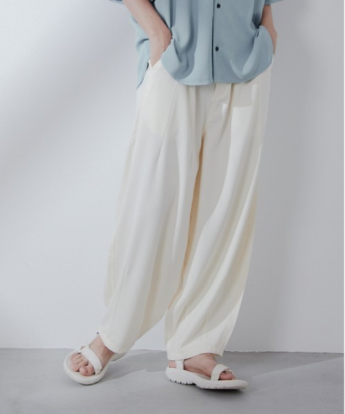 Loose/ルース（ルース）の「ドレープルーズ バルーンシェフパンツ（その他パンツ・メンズ・ブラック/オフホワイト・S/M/L）」の2枚目の写真