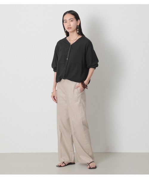 crie conforto（クリーコンフォルト）の「バックツイストＳＨ（シャツ/ブラウス・レディース・ブラック/オフホワイト/カーキ・MEDIUM/LARGE）」の10枚目の写真