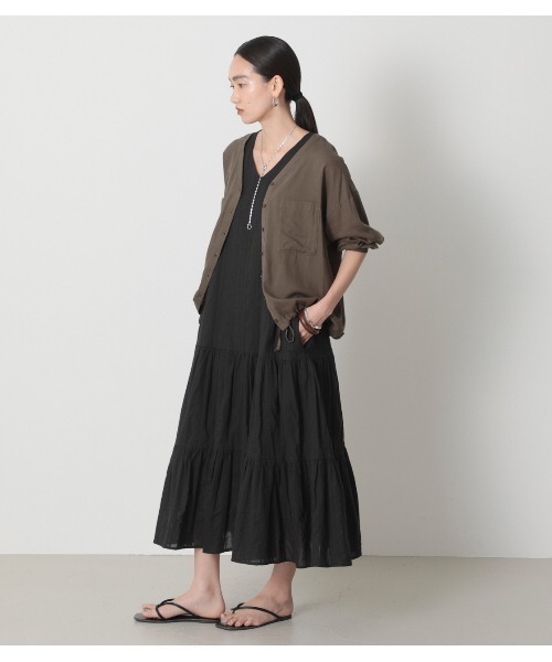 crie conforto（クリーコンフォルト）の「バックツイストＳＨ（シャツ/ブラウス・レディース・ブラック/オフホワイト/カーキ・MEDIUM/LARGE）」の11枚目の写真