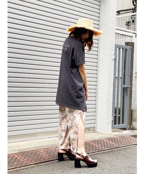 one way(ワンウェイ)の「【oneway】サイドねじれTシャツ(Tシャツ/カットソー・レディース・ホワイト/ベージュ/グレー・FREE)」の20枚目の写真