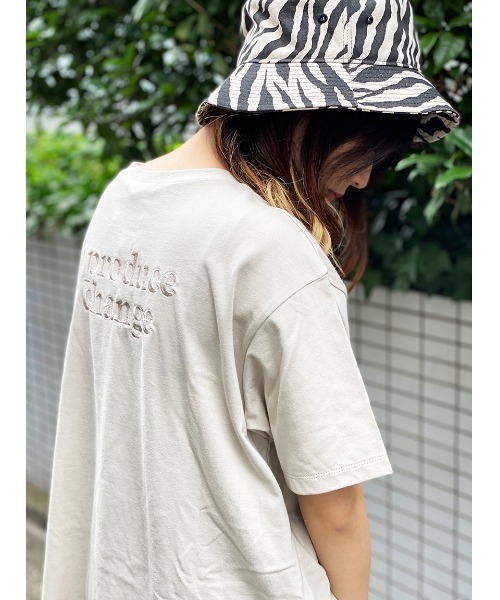 one way(ワンウェイ)の「【oneway】サイドねじれTシャツ(Tシャツ/カットソー・レディース・ホワイト/ベージュ/グレー・FREE)」の7枚目の写真