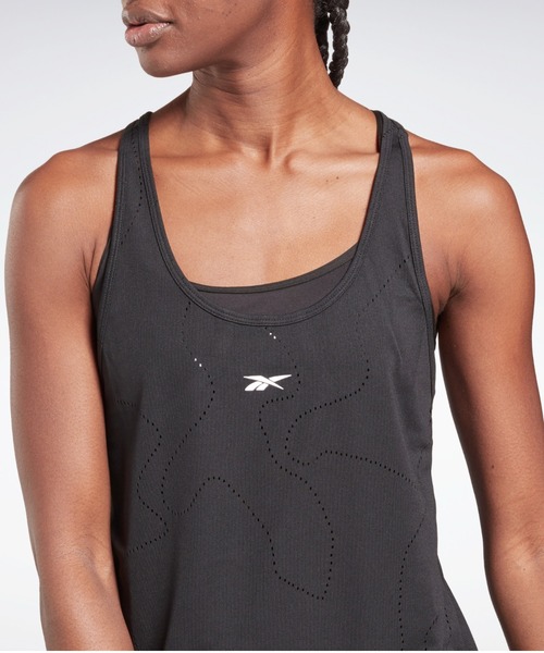 Reebok（リーボック）の「ユナイテッド バイ フィットネス パーフォレーテッド タンク トップ / United By Fitness Perforated Tank Top（タンクトップ・レディース・ブラック/ブルー・LARGE/MEDIUM/SMALL/X-SMALL/X-LARGE/XX-LARGE）」の9枚目の写真