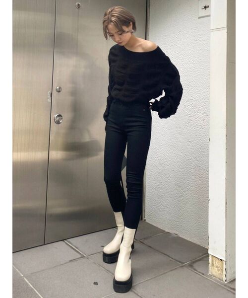 EMODA（エモダ）の「サイドゴアブーツ（ブーツ・レディース・アイボリー/ブラック・SMALL/MEDIUM/LARGE）」の11枚目の写真