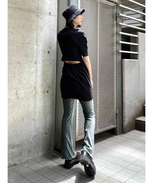 EMODA（エモダ）の「サイドゴアブーツ（ブーツ・レディース・アイボリー/ブラック・SMALL/MEDIUM/LARGE）」の16枚目の写真