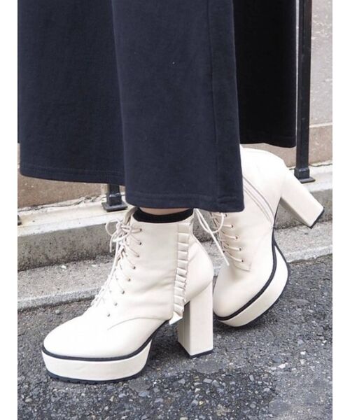 EATME（イートミー）の「レースアップアンクルブーツ（ブーツ・レディース・ブラック/アイボリー/その他1・S/M/L）」の11枚目の写真