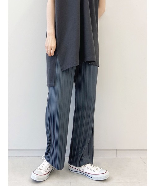 Samansa Mos2 blue（サマンサモスモスブルー）の「プリーツパンツ（その他パンツ・レディース・ブラック/ブルー/ライトベージュ・ﾌﾘ-）」の3枚目の写真