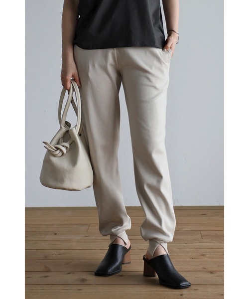 裾スリットジョガーパンツ