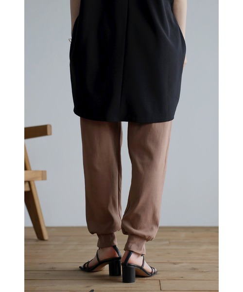 裾スリットジョガーパンツ