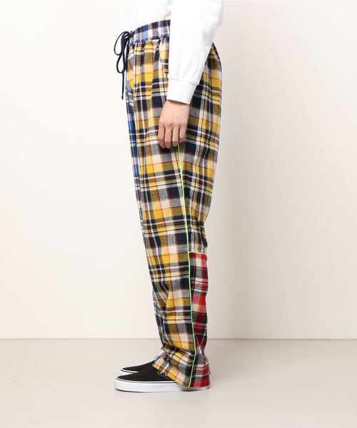 24karats（トゥウェンティーフォーカラッツ）の「Multi Check Eazy Pants（その他パンツ・メンズ・ブルー・LARGE）」の2枚目の写真