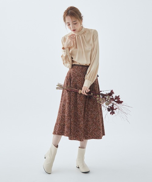 Fabulous Angela（ファビュラスアンジェラ）の「サテンボウタイブラウス（シャツ/ブラウス・レディース・アイボリー/カーキ/ベージュ・FREE）」の10枚目の写真