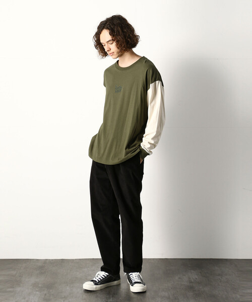 Purple&Yellow（パープルアンドイエロー）の「ロゴ刺繍＆バックプリントワイド長袖クルーネックＴシャツ（Tシャツ/カットソー・メンズ・ホワイト/ブラック/チャコール/カーキ/パープル/グレイッシュベージュ/ボルドー・SMALL/MEDIUM/LARGE）」の21枚目の写真