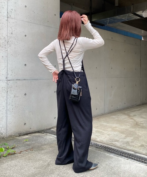 DouDou（ドゥドゥ）の「ニットソーサロペット（サロペット/オーバーオール・レディース・ブラック/グレイッシュベージュ・FREE）」の14枚目の写真