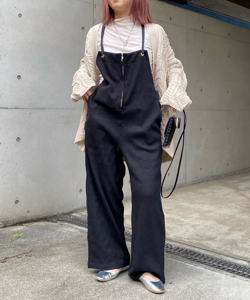 DouDou（ドゥドゥ）の「ニットソーサロペット（サロペット/オーバーオール・レディース・ブラック/グレイッシュベージュ・FREE）」の3枚目の写真