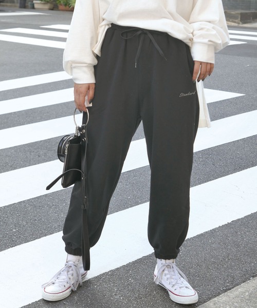 CORNERS(コーナーズ)の「裏起毛ロゴ刺繍リラックスジョガーパンツ(スウェットパンツ・レディース・グリーン/杢グレー/スミクロ・FREE)」の5枚目の写真