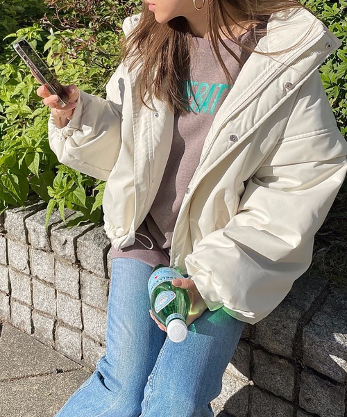 StyleSea（スタイルシー）の「スタンドカラー中綿ショートブルゾン（ダウンジャケット/コート・レディース・アイボリー/ベージュ/カーキ/ブラック・FREE）」の2枚目の写真