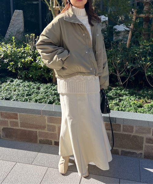 StyleSea（スタイルシー）の「スタンドカラー中綿ショートブルゾン（ダウンジャケット/コート・レディース・アイボリー/ベージュ/カーキ/ブラック・FREE）」の12枚目の写真