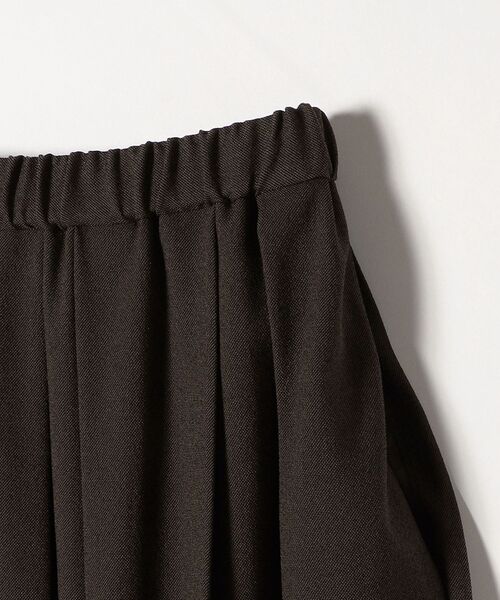 SHIPS any(シップス エニィ)の「SHIPS any:〈ウォッシャブル〉ウール ライク ランダム タック スカート◇(スカート・レディース・チャコールグレー/ブラウン/ピンク・38/36)」の4枚目の写真