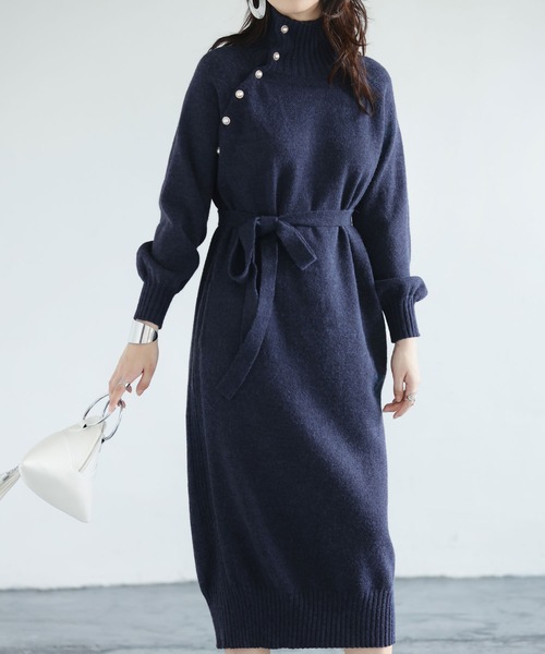 SAISON DE PAPILLON（セゾンドパピヨン）の「斜めボタンデザインハイネックコクーンニットワンピース（ワンピース・レディース・ネイビー/グレー/ベージュ・L/M）」の22枚目の写真