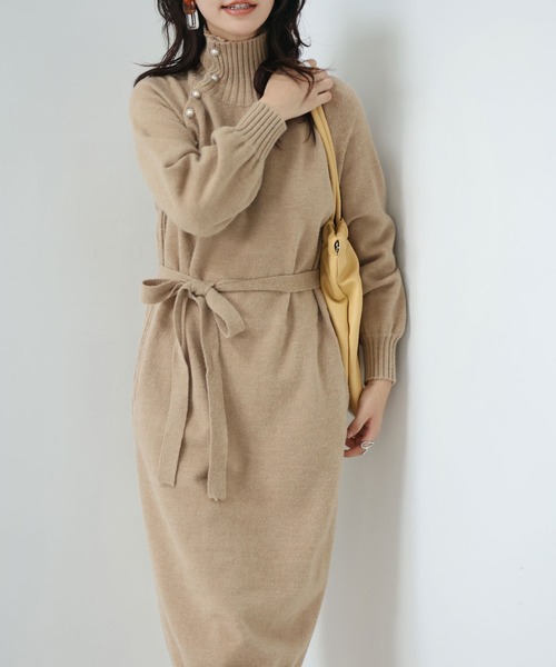 SAISON DE PAPILLON（セゾンドパピヨン）の「斜めボタンデザインハイネックコクーンニットワンピース（ワンピース・レディース・ネイビー/グレー/ベージュ・L/M）」の12枚目の写真