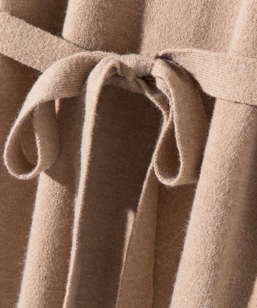 SAISON DE PAPILLON（セゾンドパピヨン）の「斜めボタンデザインハイネックコクーンニットワンピース（ワンピース・レディース・ネイビー/グレー/ベージュ・L/M）」の14枚目の写真