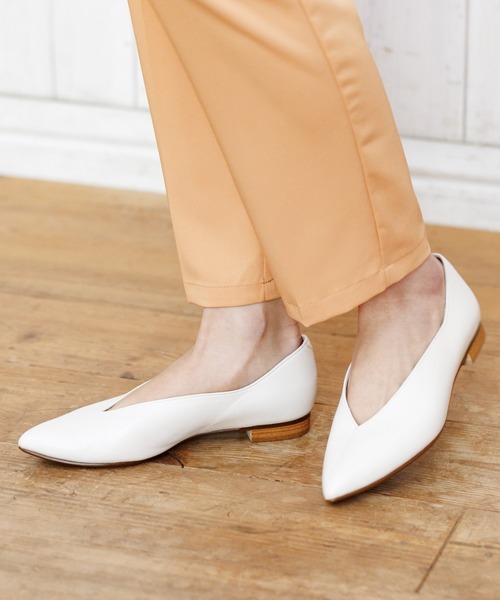 HIMIKO（ヒミコ）の「【Made in Japan】センターステッチポインテッドパンプス/621103（パンプス・レディース・ブラック/ピンク/アイボリー/ホワイト系その他2・22.5cm/23.5cm/24.5cm/23.0cm/24.0cm/25.0cm/25.5cm/22.0cm/26.0cm）」の19枚目の写真