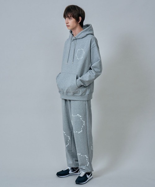 OY（オーワイ）の「『OY/オーワイ』ROUND LOGO JOGGER PANTS/ラウンドロゴジョガーパンツ（その他パンツ・メンズ・ホワイト/ブラック/グレー/グリーン・FREE）」の16枚目の写真