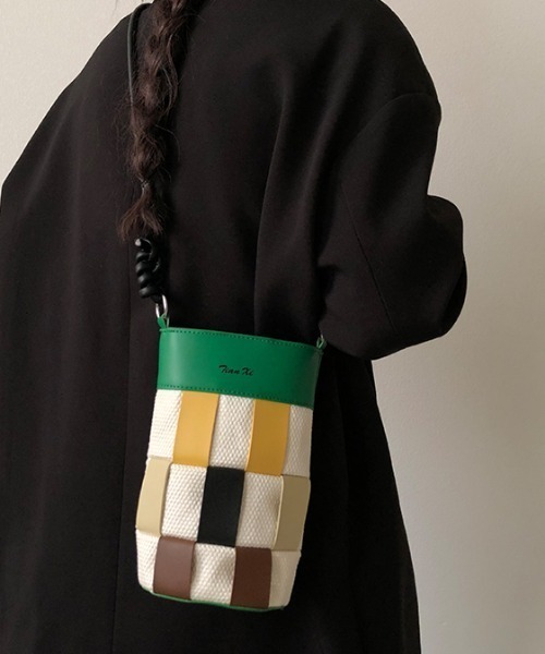 MANGROVE(マングローブ)の「マルチカラーバケットバック(ショルダーバッグ・レディース・グリーン/ホワイト/ベージュ・FREE)」の3枚目の写真