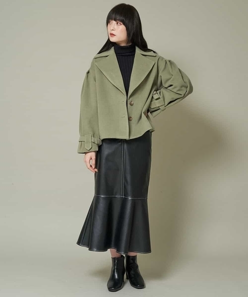 A de a.v.v（アードアー・ヴェ・ヴェ）の「フェイクウール袖ボリュームショートアウター（チェスターコート・レディース・カーキ/ライトピンク/ブラック・38/36）」の19枚目の写真