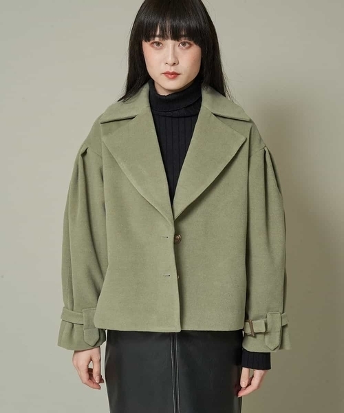 A de a.v.v（アードアー・ヴェ・ヴェ）の「フェイクウール袖ボリュームショートアウター（チェスターコート・レディース・カーキ/ライトピンク/ブラック・38/36）」の14枚目の写真
