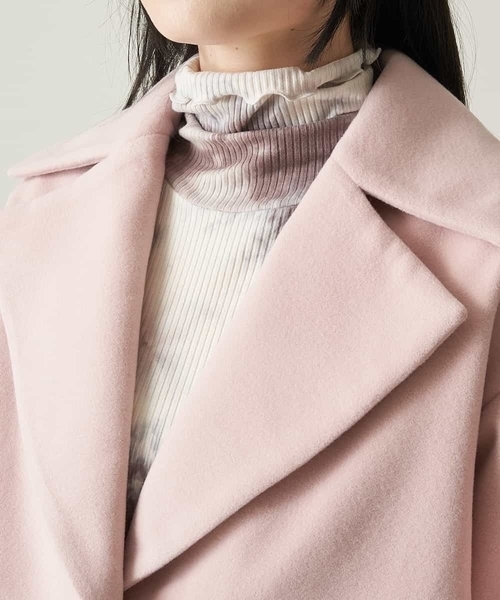 A de a.v.v（アードアー・ヴェ・ヴェ）の「フェイクウール袖ボリュームショートアウター（チェスターコート・レディース・カーキ/ライトピンク/ブラック・38/36）」の10枚目の写真