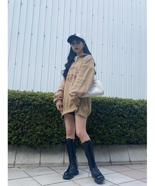 WC(ダブル シー)の「裏起毛襟付きビッグスウェット(スウェット・レディース・ブラウン/ブラック・FREE)」の13枚目の写真