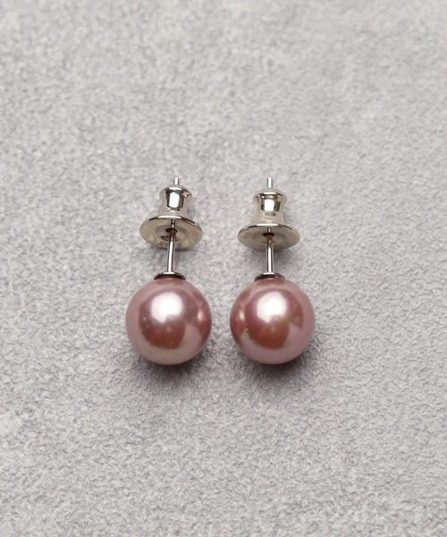 MUSES(ミューズ)の「『MUSES』オーバル淡水パールピアス(ピアス(両耳用)・レディース・ホワイト/ブラック/ピンク/ラベンダー・FREE)」の8枚目の写真